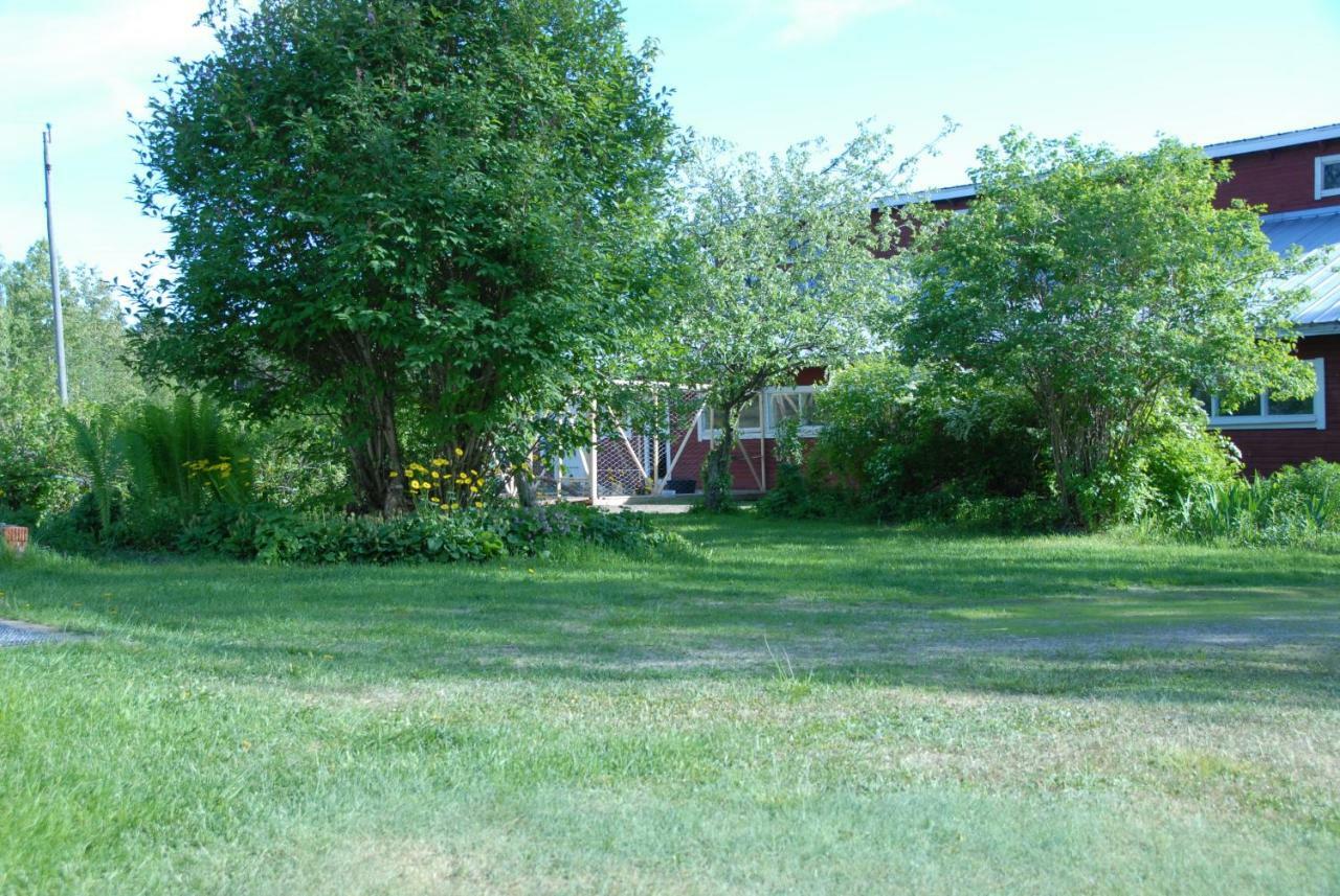 Kivirannan Tupa Villa Уливиеска Екстериор снимка
